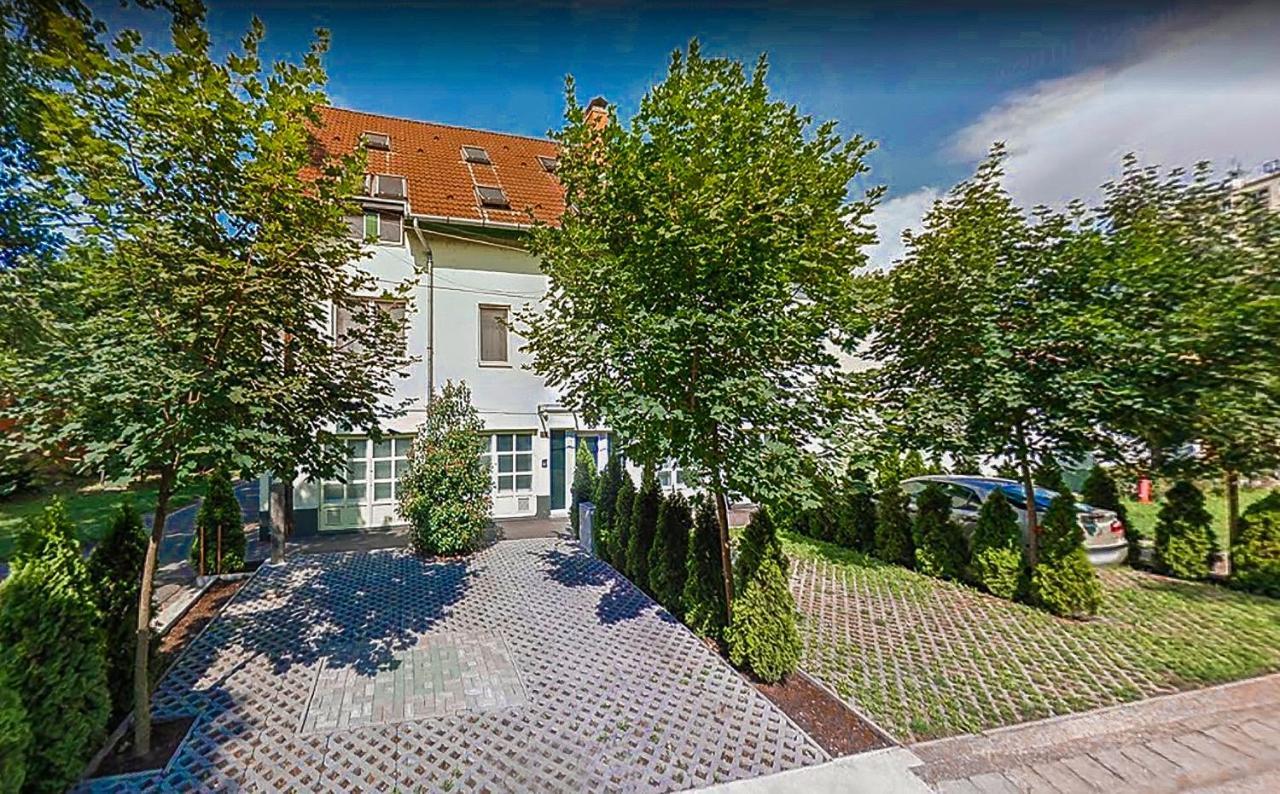 Nexus Vendeghaz Szeged 아파트 호텔 외부 사진
